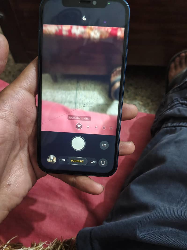 Apple iPhone 12 6