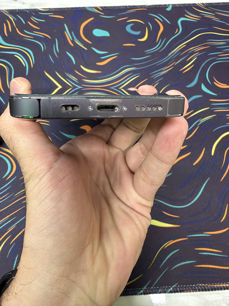 Apple iPhone 14 Pro 2