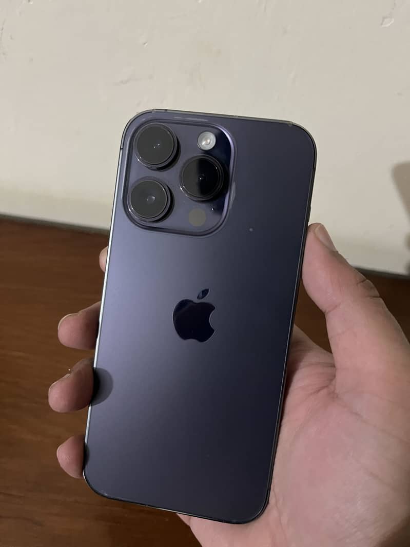 Apple iPhone 14 Pro 1