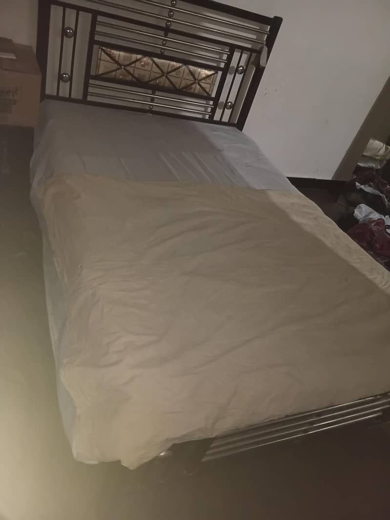 single bed 0