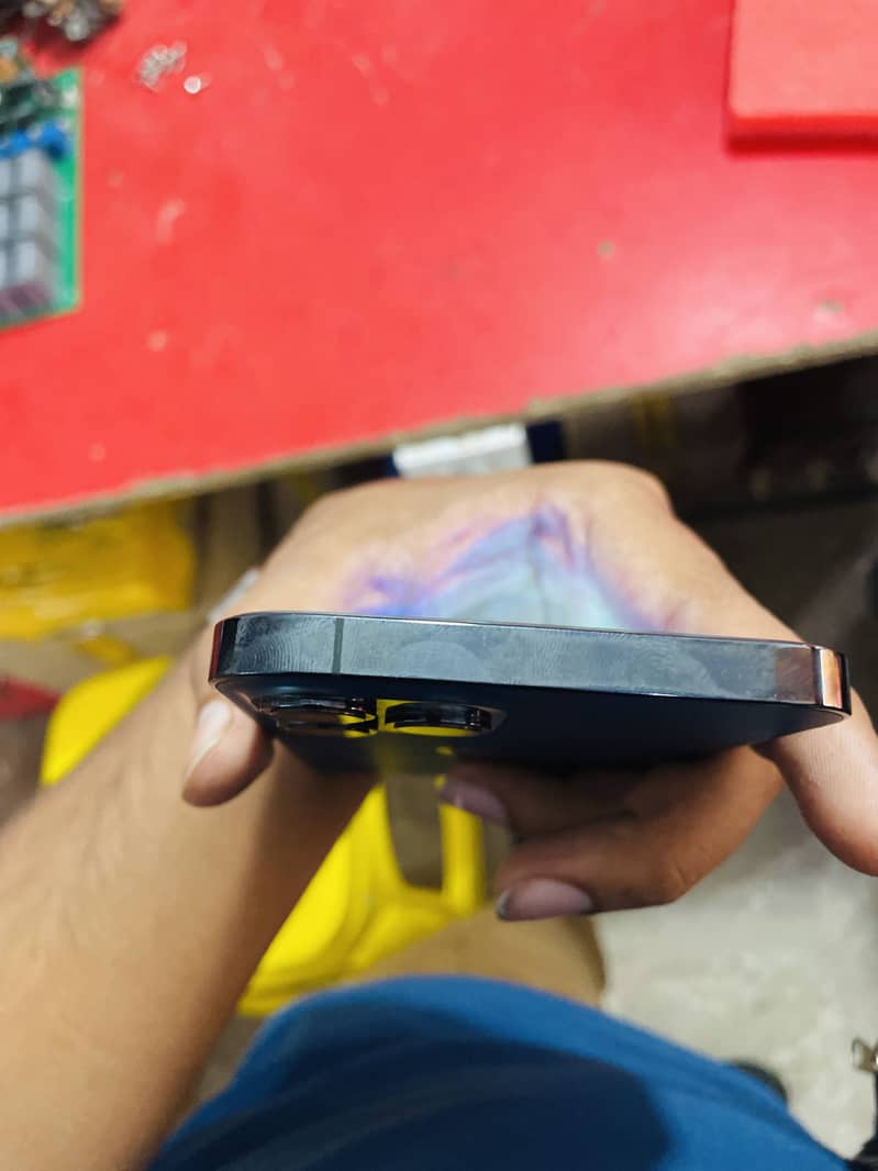 Apple iPhone 12 Pro Max sim time available 3