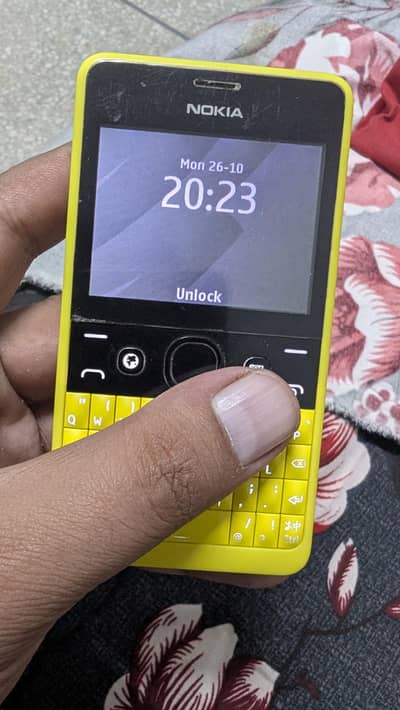 Nokia Asha 210
