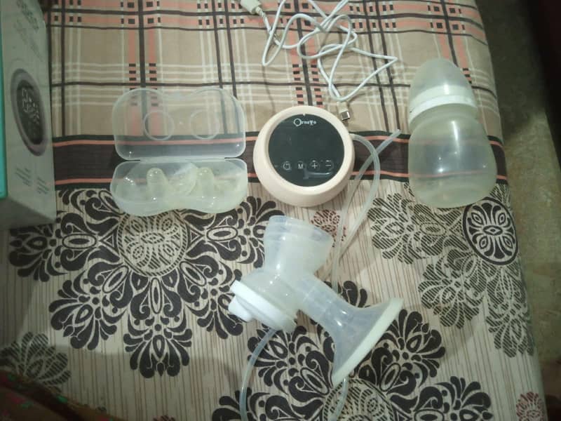 electric breast pump 1