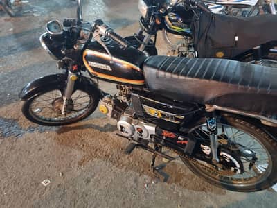 I am sel my 82 Honda 70 bike first owner
