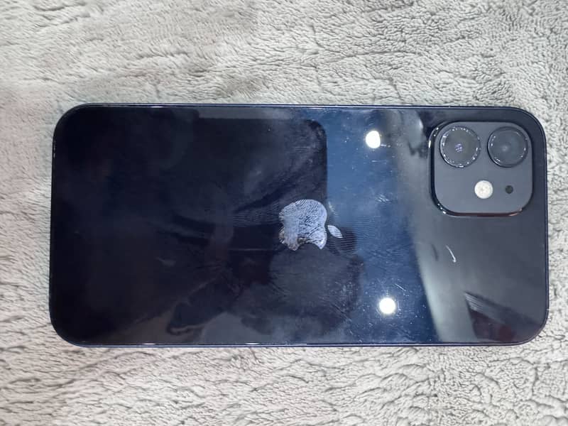 Apple iPhone 12 3