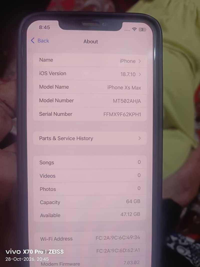 Apple iPhone XS Max 5