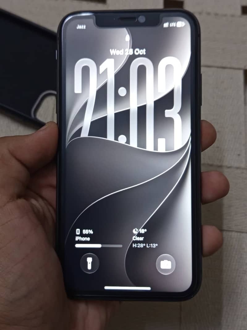 Apple iPhone 11 0