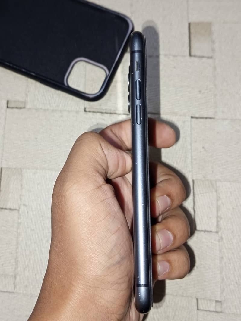 Apple iPhone 11 5