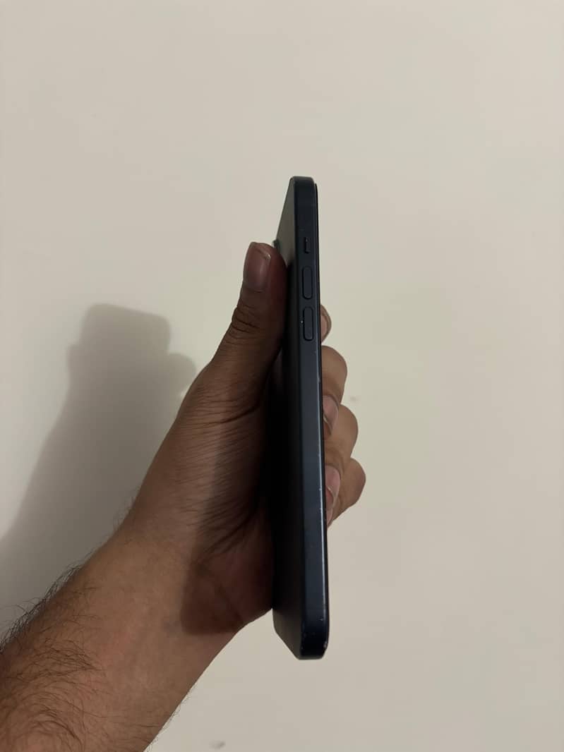 Apple iPhone 15 plus jv 1