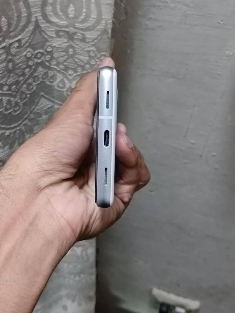 Google Pixel 7a 1