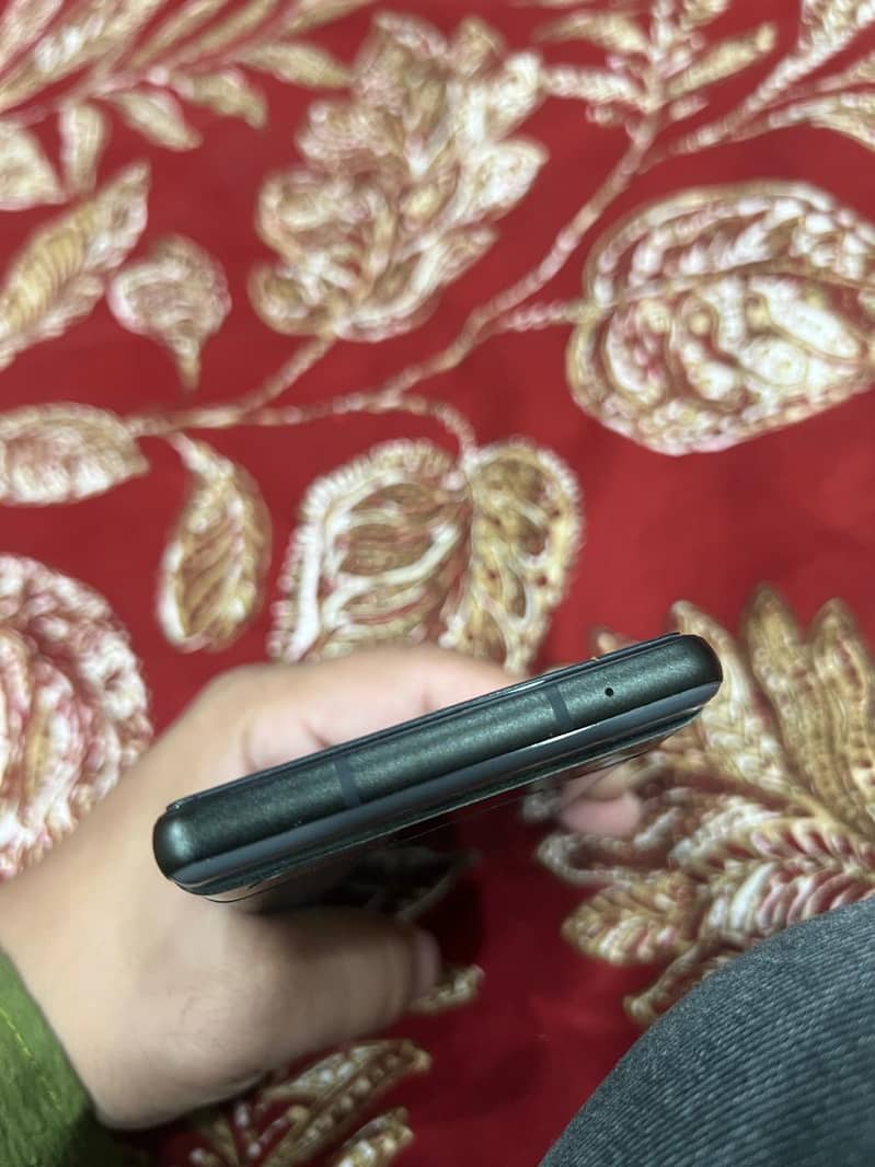 Google Pixel 6a 4