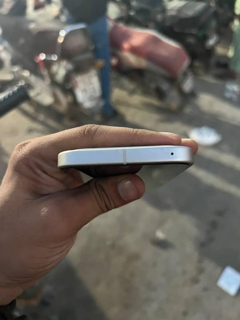 Google Pixel 9 7