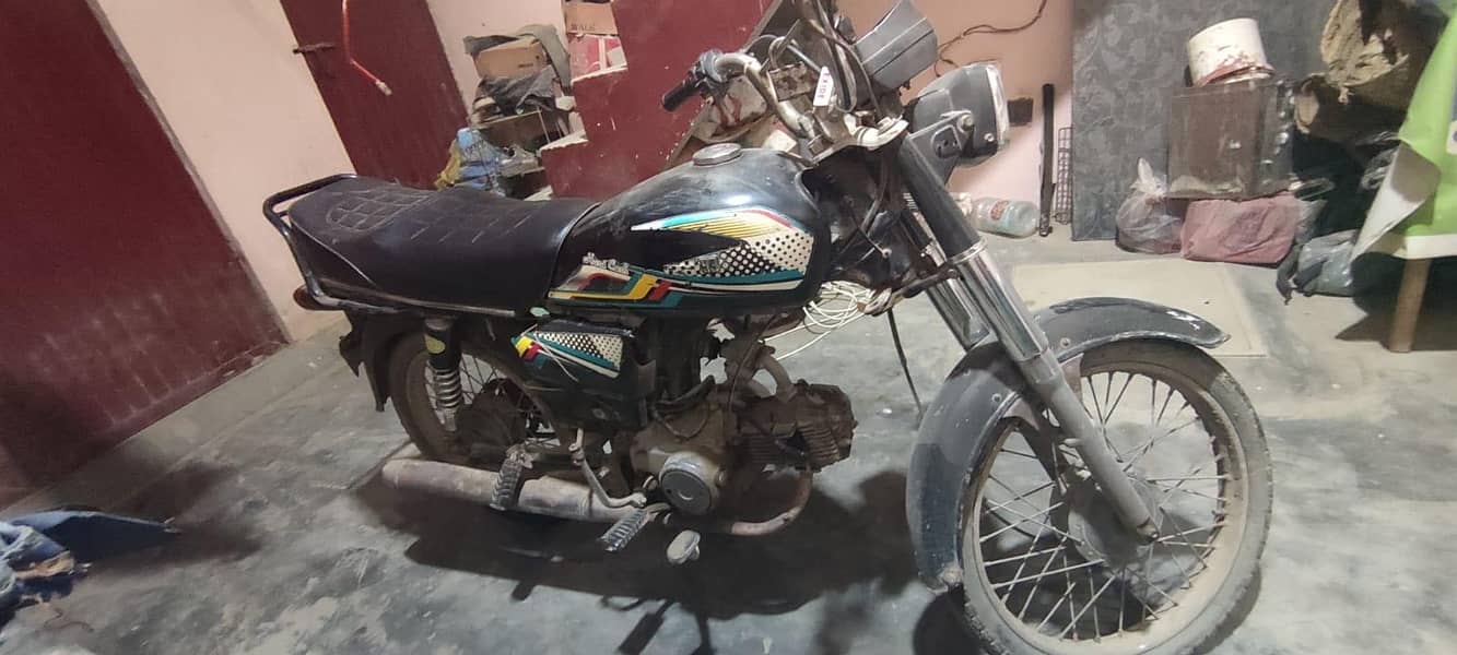 phone num 03198425660 0