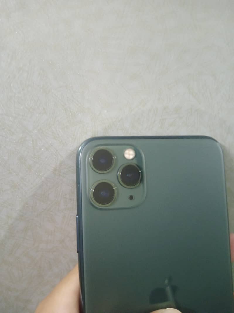 Apple iPhone 11 Pro Max 1