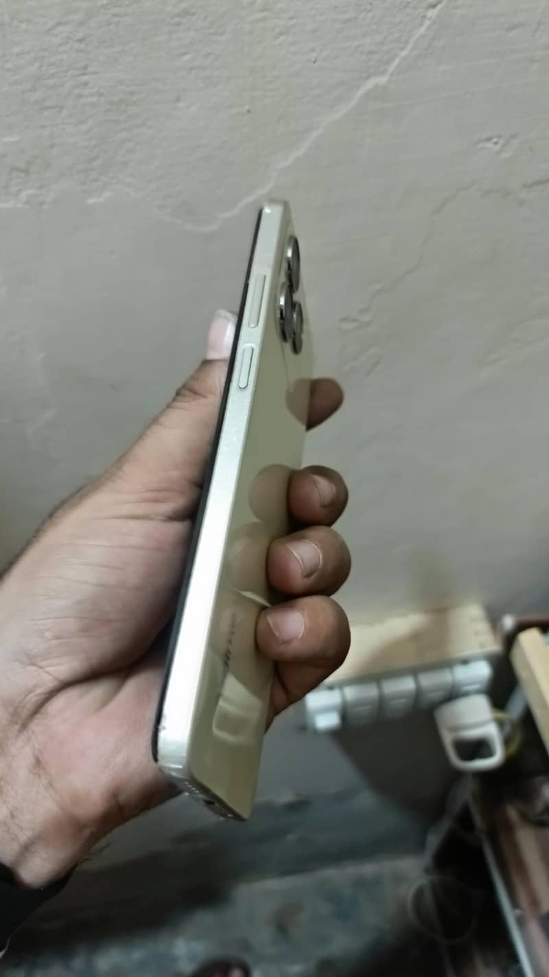 Realme C53 5