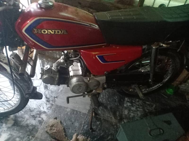 old model honda 4