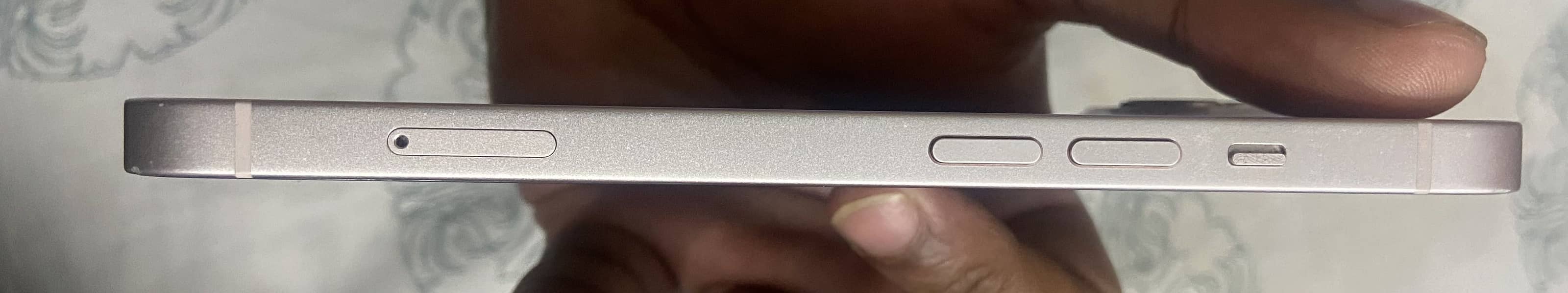 Apple iPhone 13 3