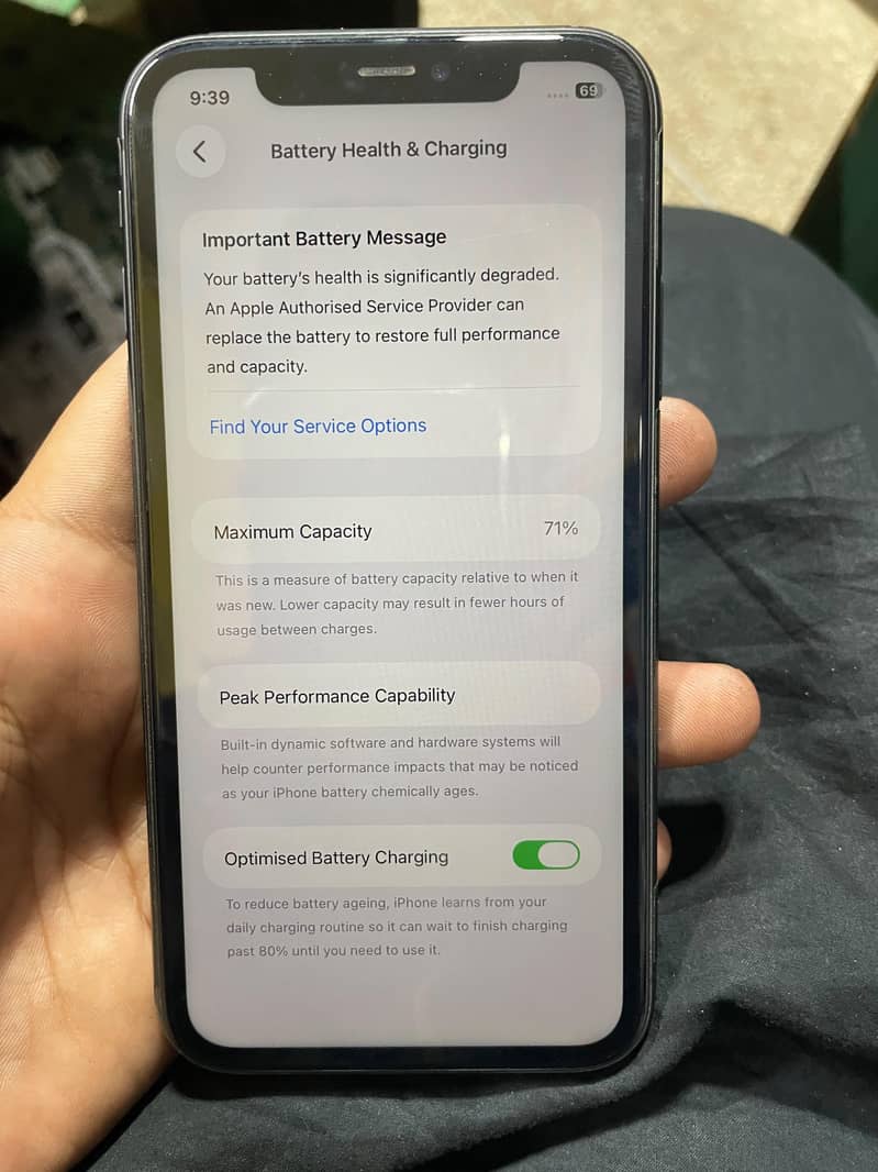 Apple iPhone 11 3