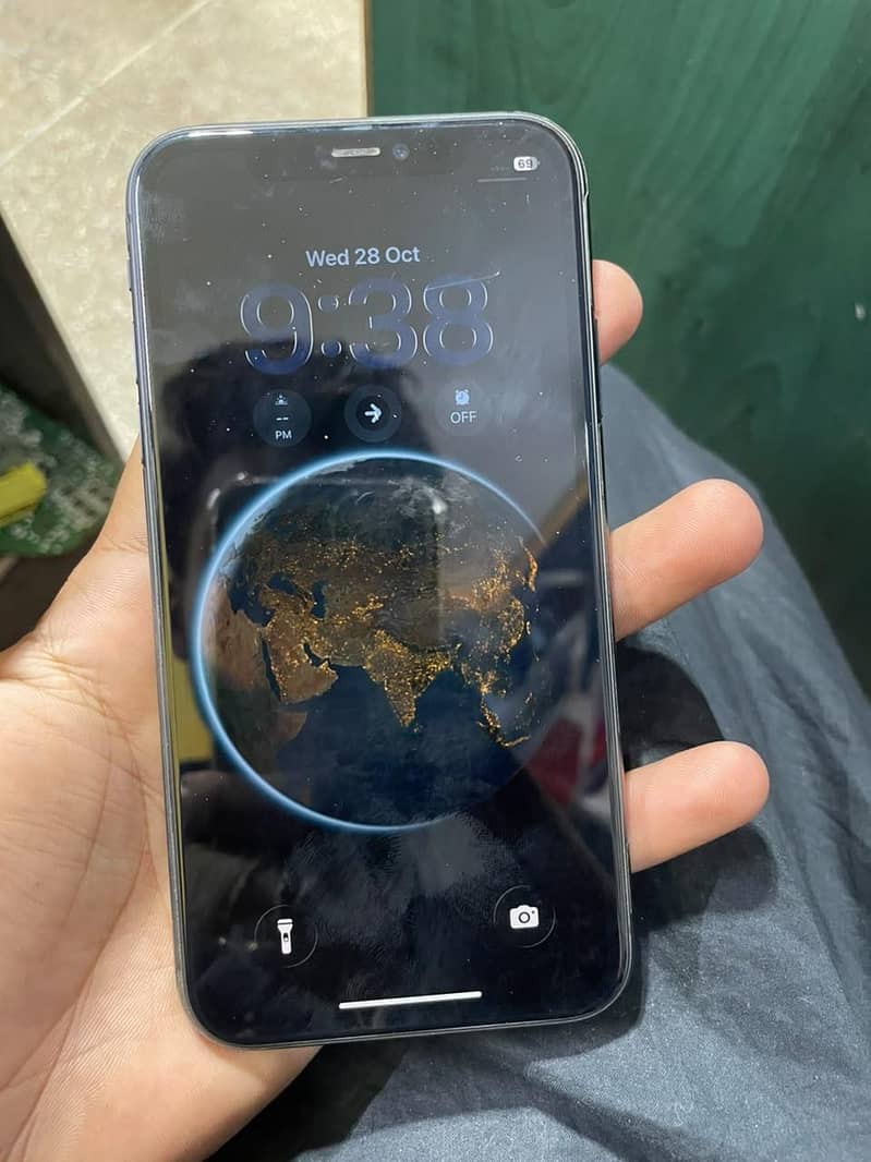 Apple iPhone 11 8