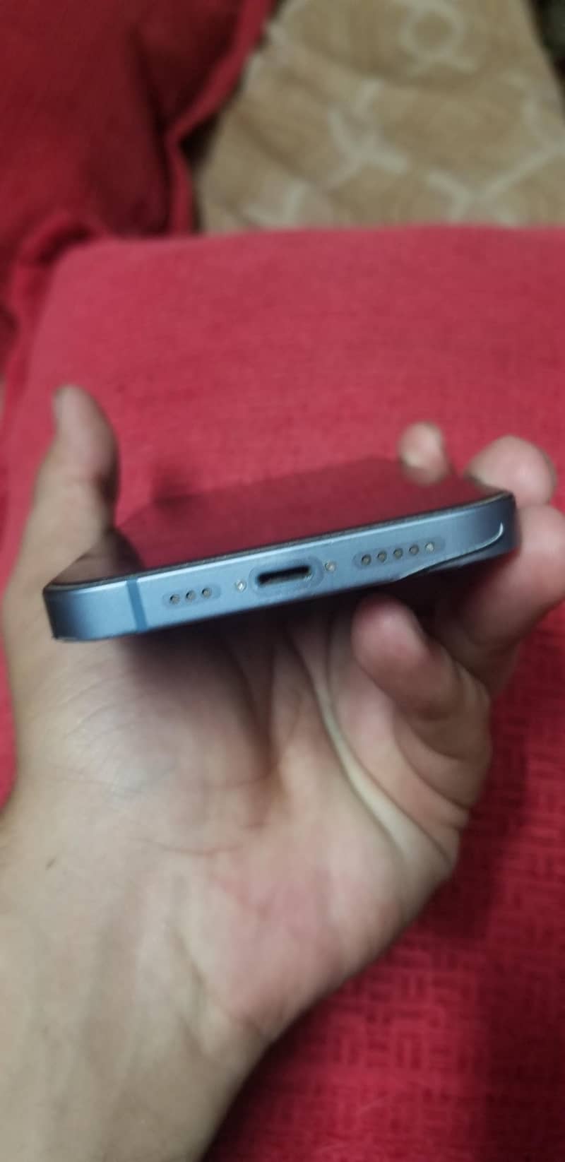 Apple iPhone 14 4