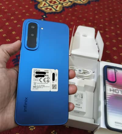 Infinix Hot 70 6+6/128gb With Complete Box