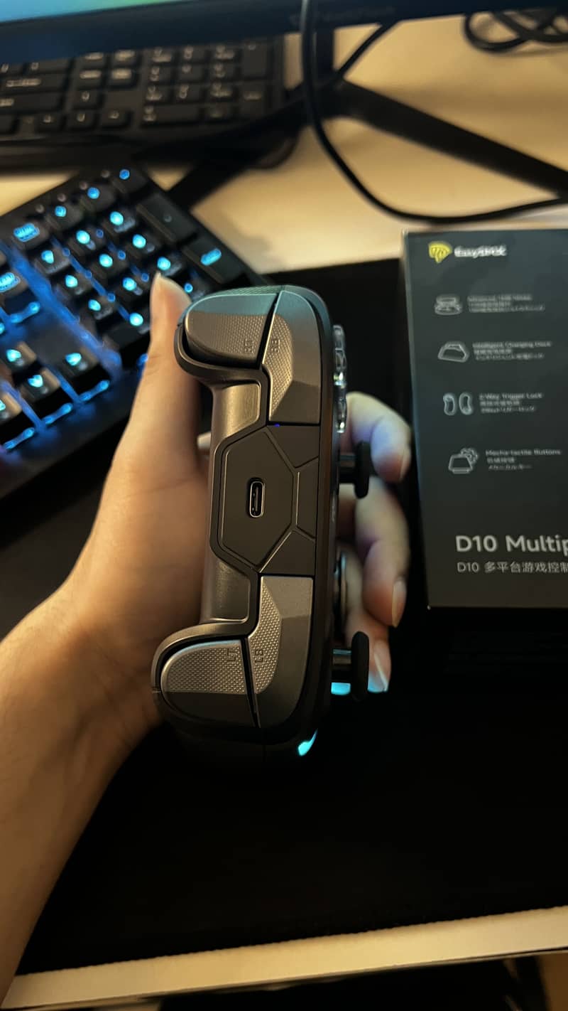 EasySMX D10 Wireless Gaming Controller 2