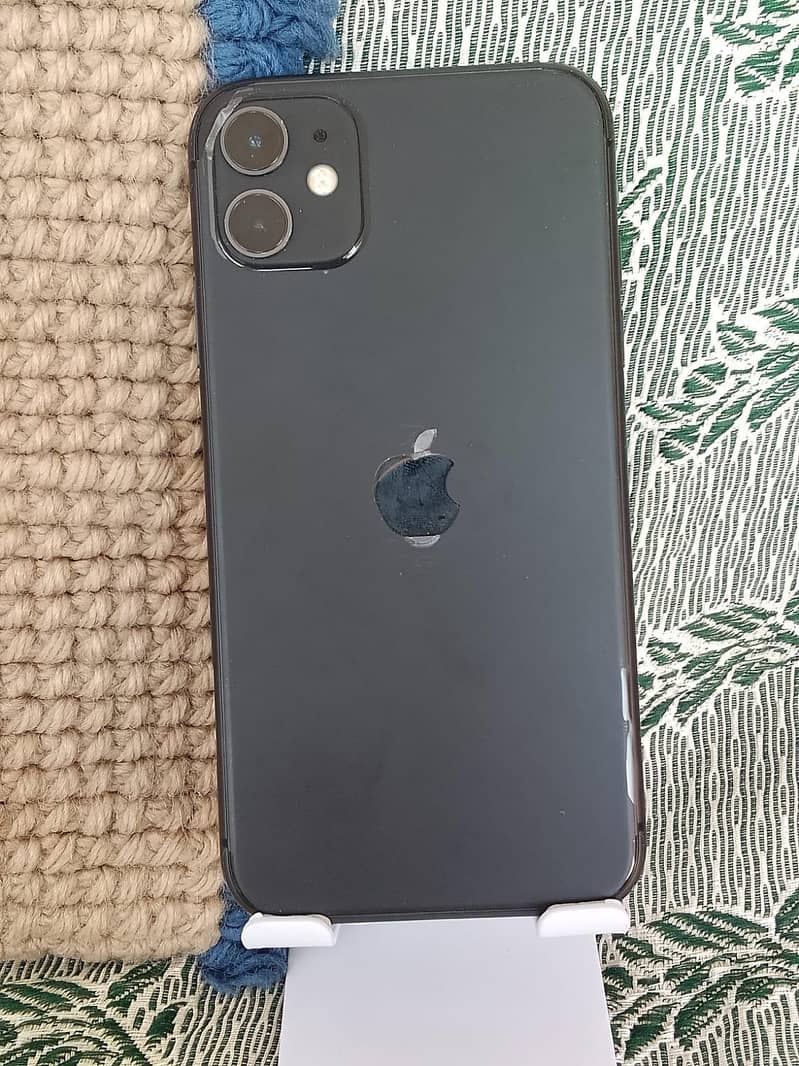 Apple iPhone 11 0