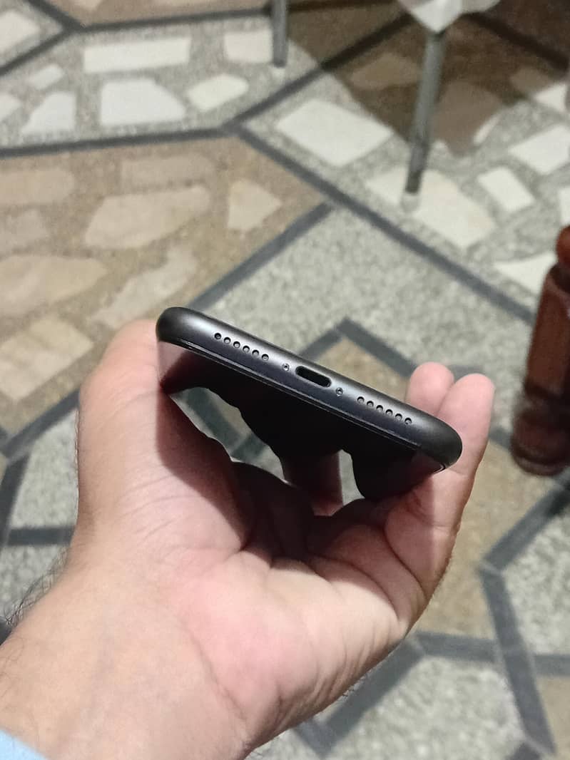 Apple iPhone 11  MDM 11