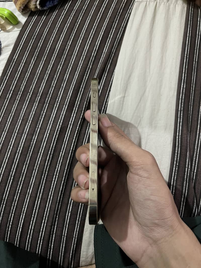 Apple iPhone 12 Pro 8