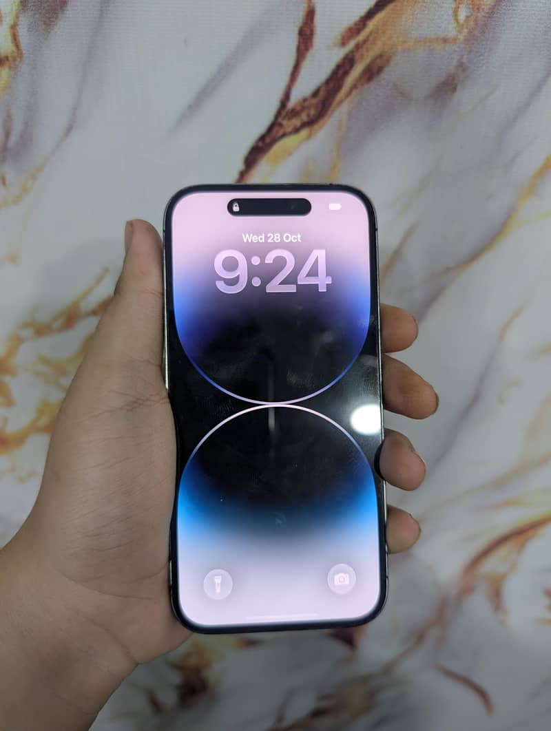 Apple iPhone 14 Pro 1