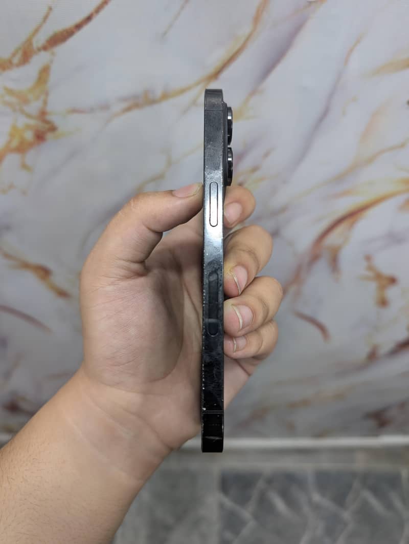 Apple iPhone 14 Pro 3