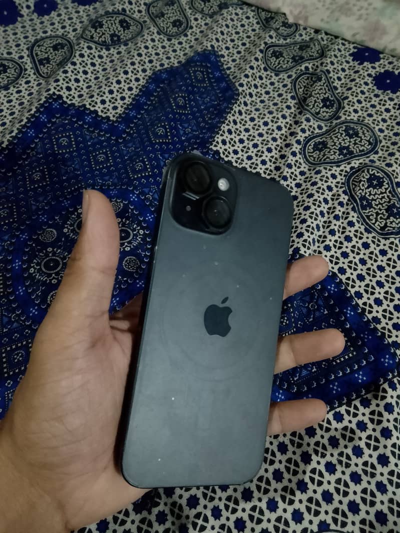 Apple iPhone 15 2