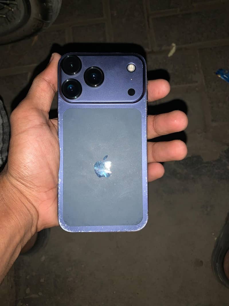 Apple iPhone XR 0