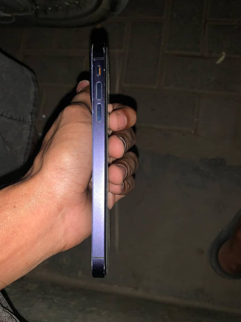 Apple iPhone XR 2