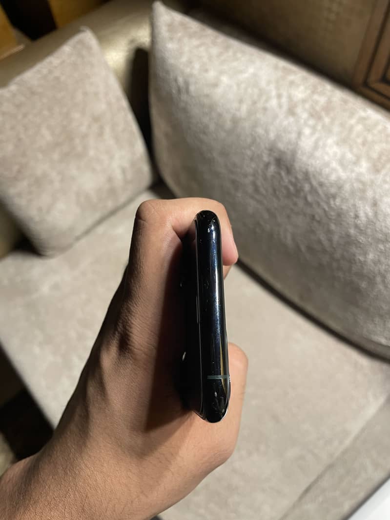 Apple iPhone 11 Pro 5