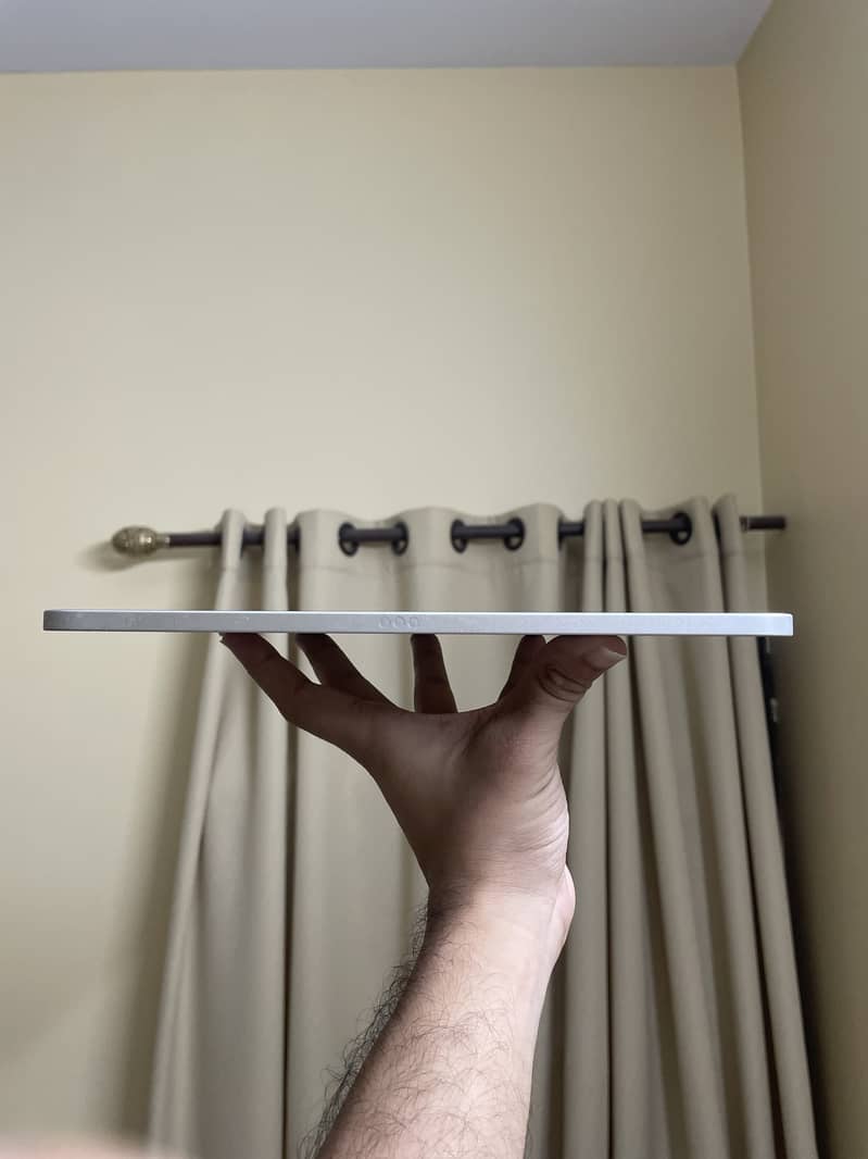 IPAD 10 gen with box 4