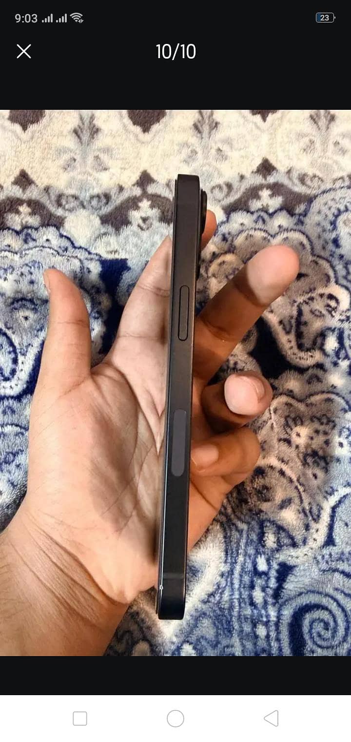 Apple iPhone 13 2