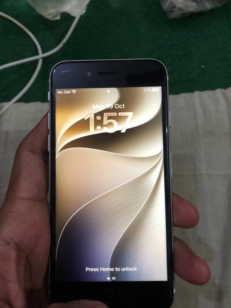 Apple iPhone SE 7