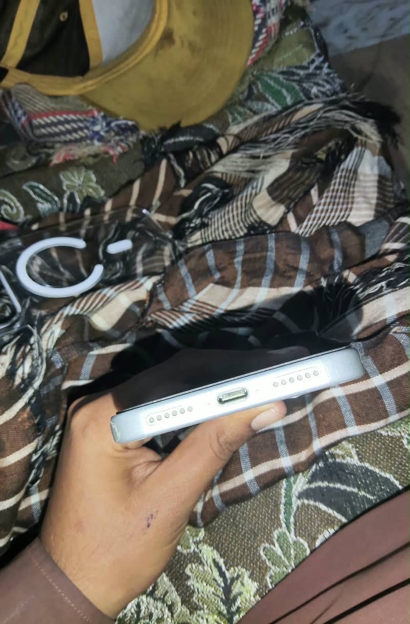 Apple iPhone 17 Pro Max 3