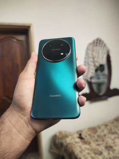 Huawei Nova 12i 8/256 Dual sim official approved.
