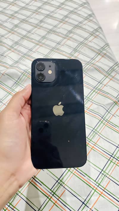 Apple iPhone 12