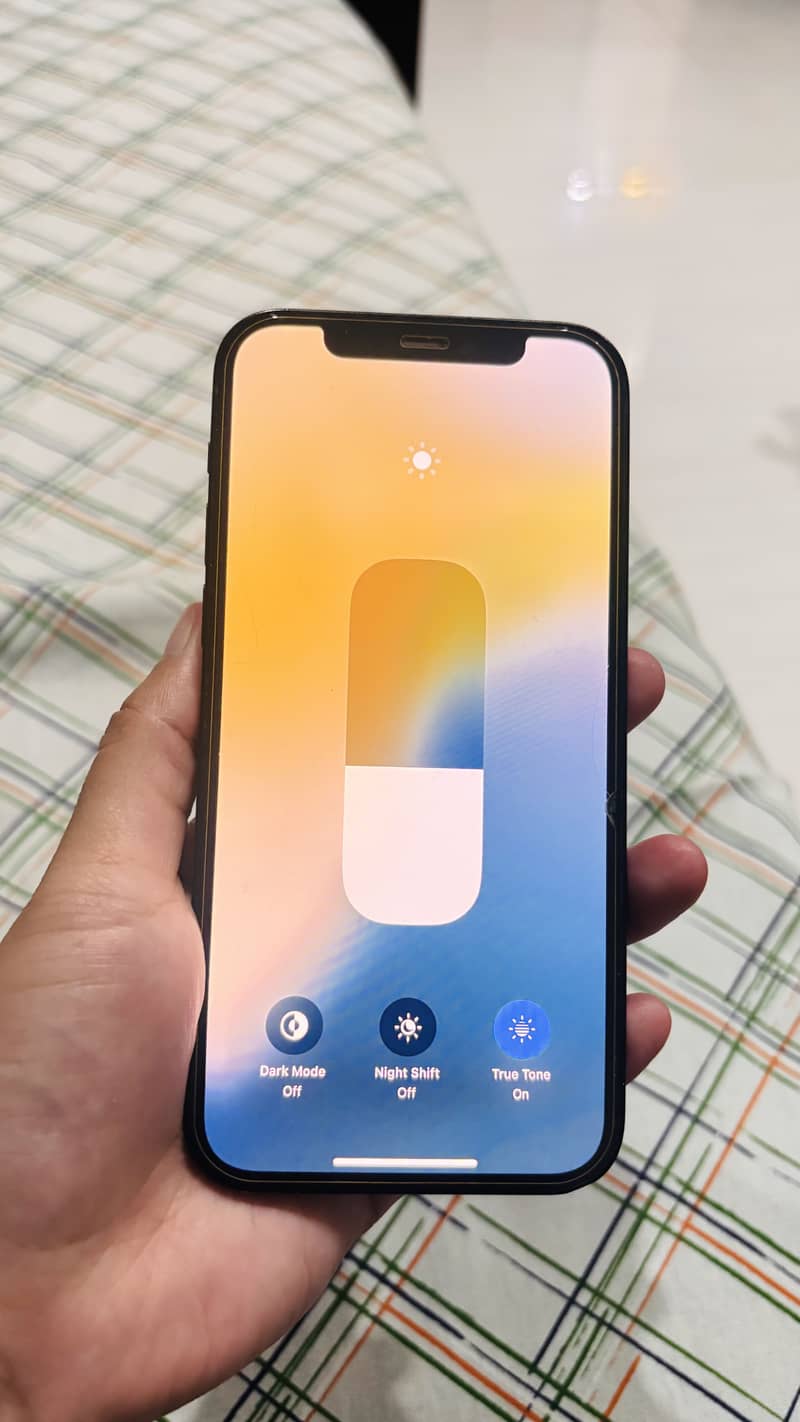 Apple iPhone 12 2