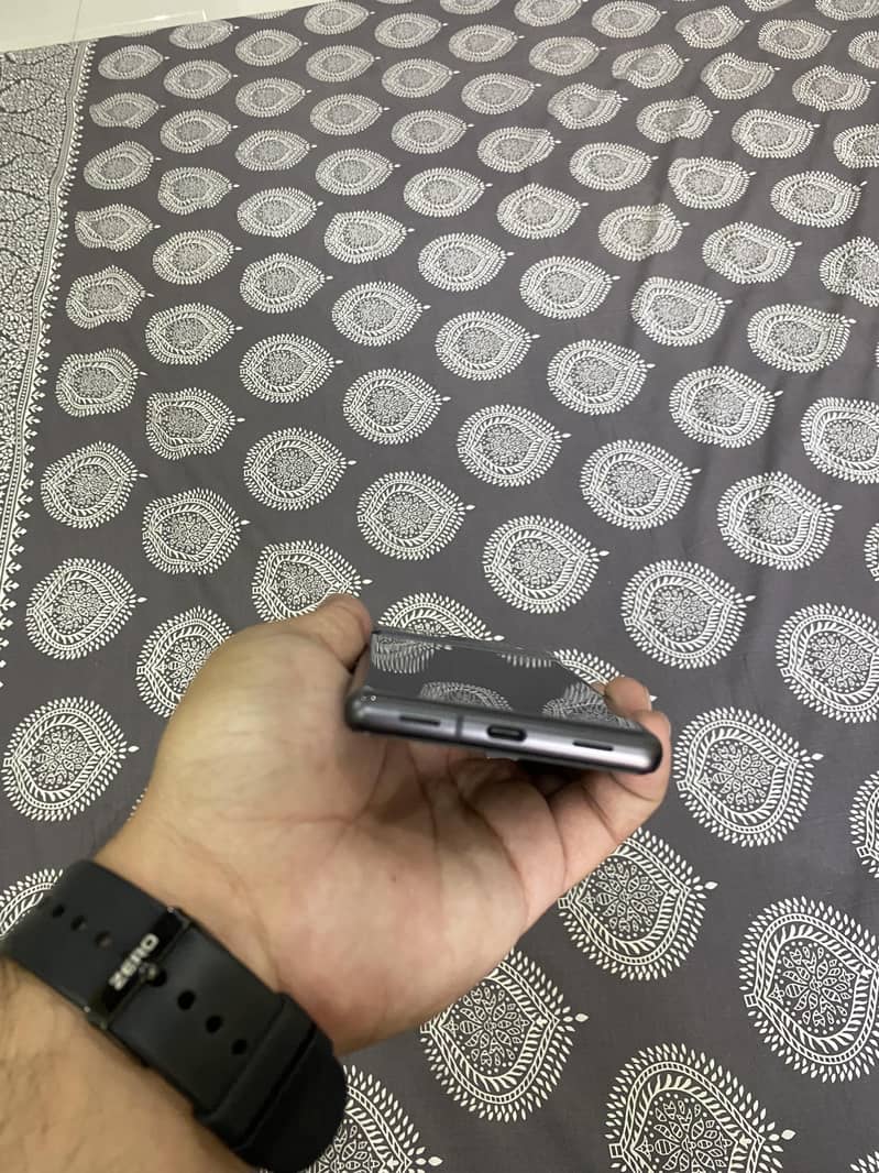 Google Pixel 7a 2
