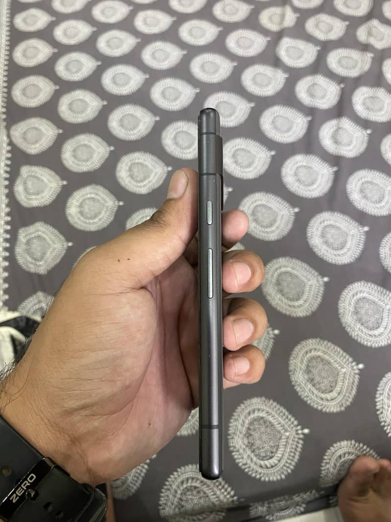 Google Pixel 7a 5