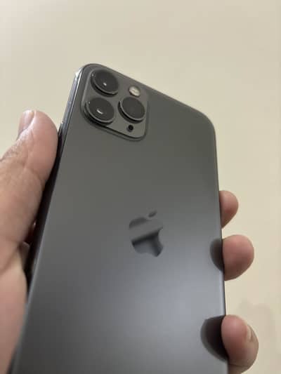 iPhone 11 Pro Lush Condition 87% battery health