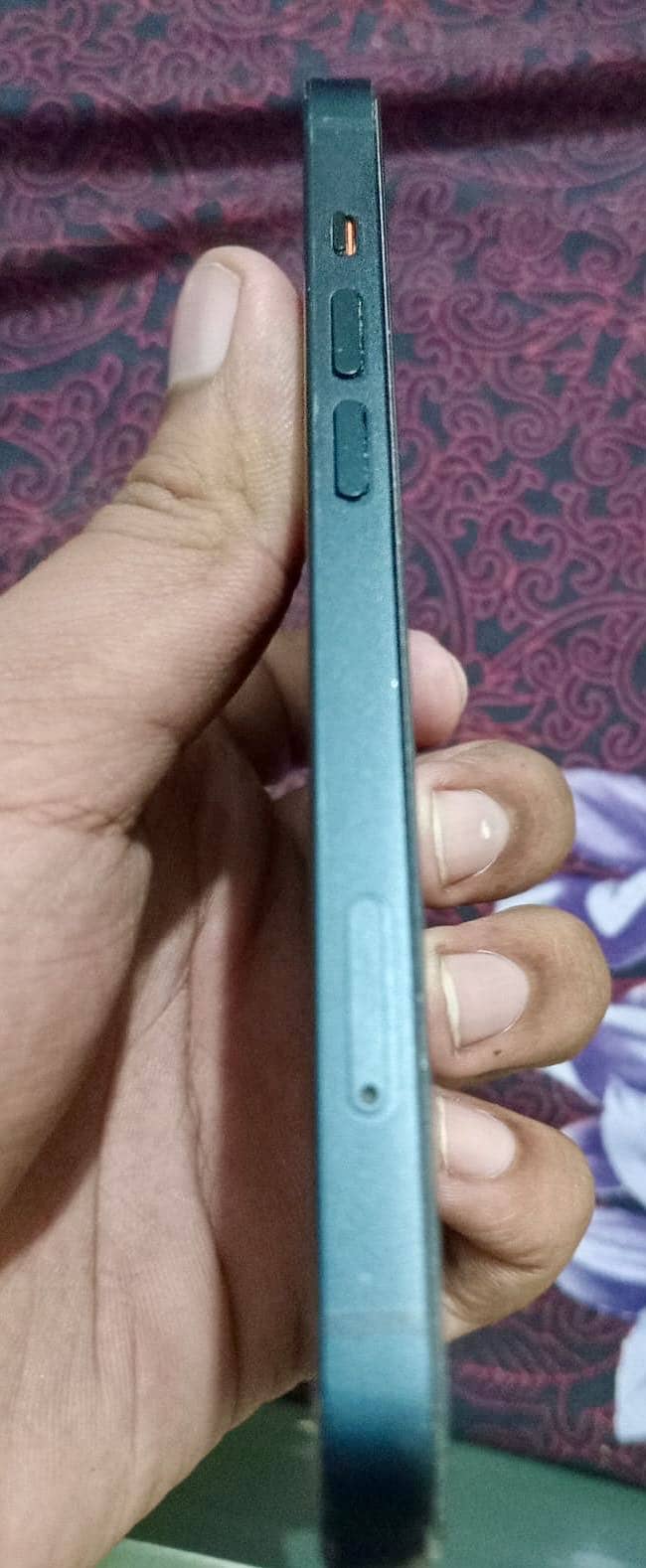 Apple iPhone 13 2