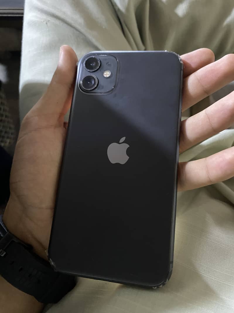 Apple iPhone 11 4