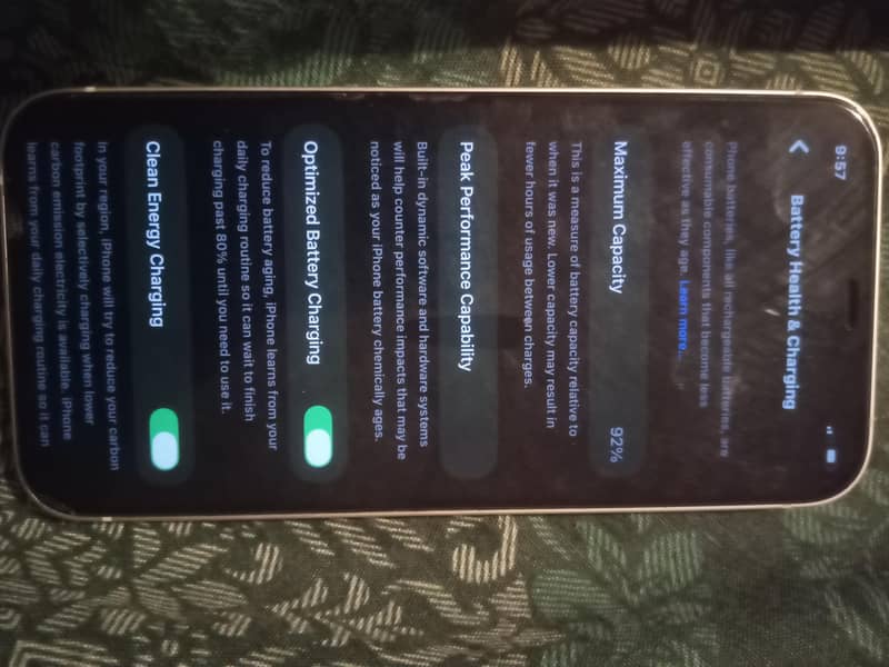 Apple iPhone 12 1