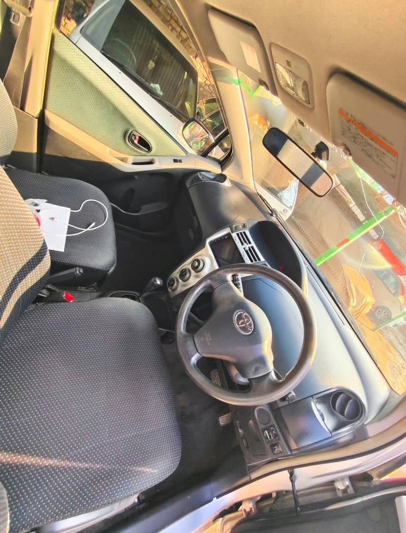 Toyota Vitz 2007 5