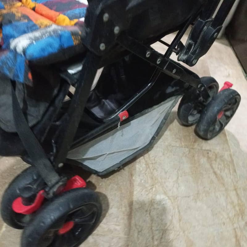 almort new pram 5